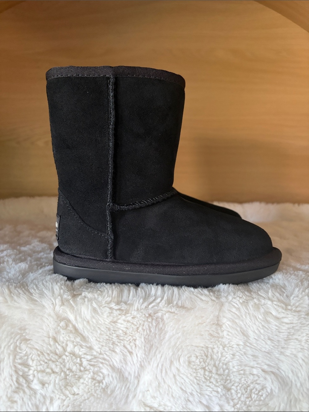 ✨$34✨Koolaburra by UGG• Kids’ Koolaburra Short Boot | Black | 8 (NIB)